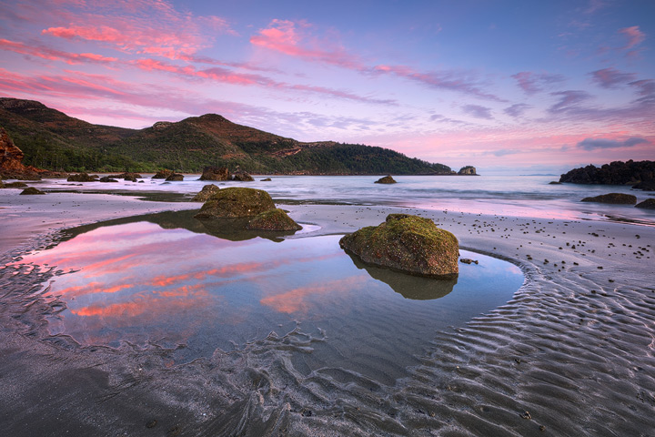 Pastel colors in the sky at Hillsborough beach
