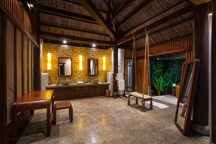 The interior of the L'Alyana Lagoon Villa