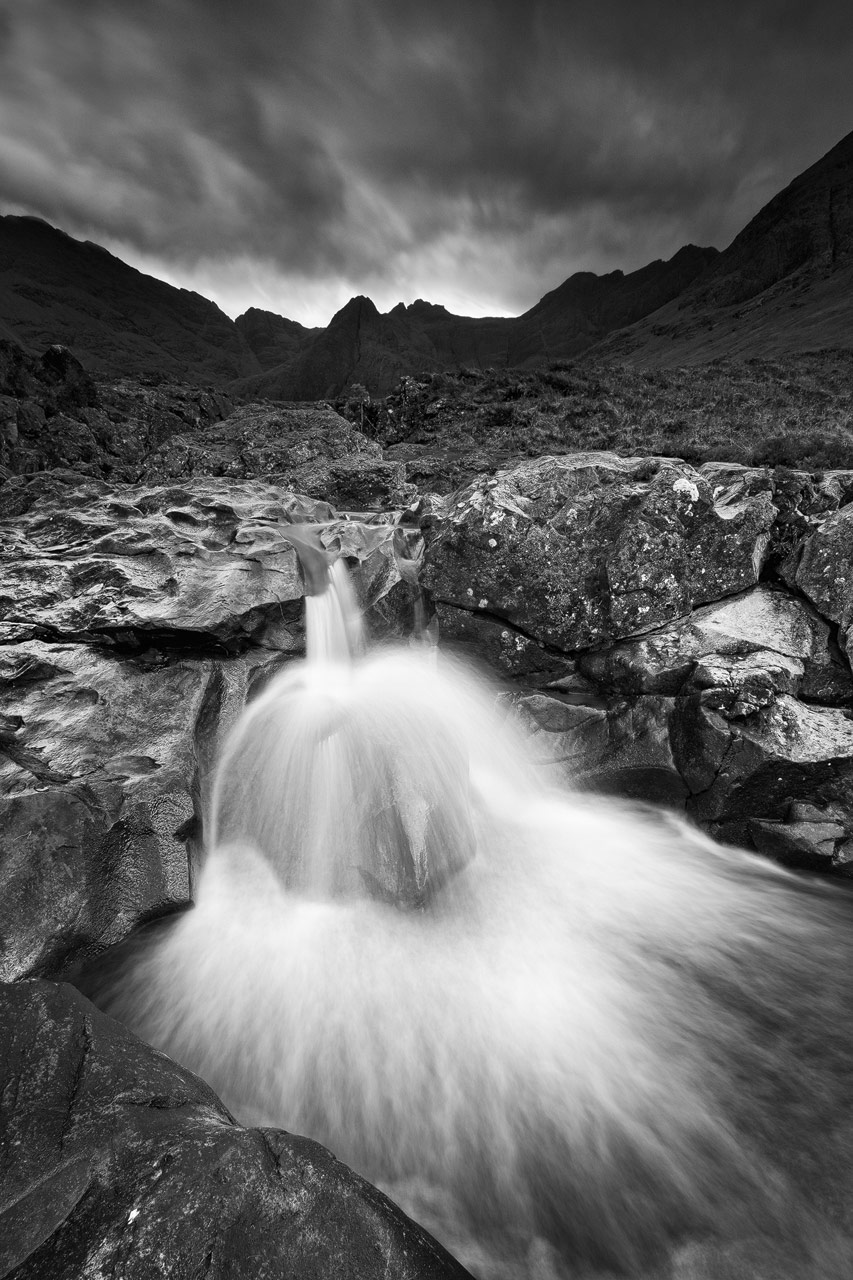 Way to the fairy Pools - bw